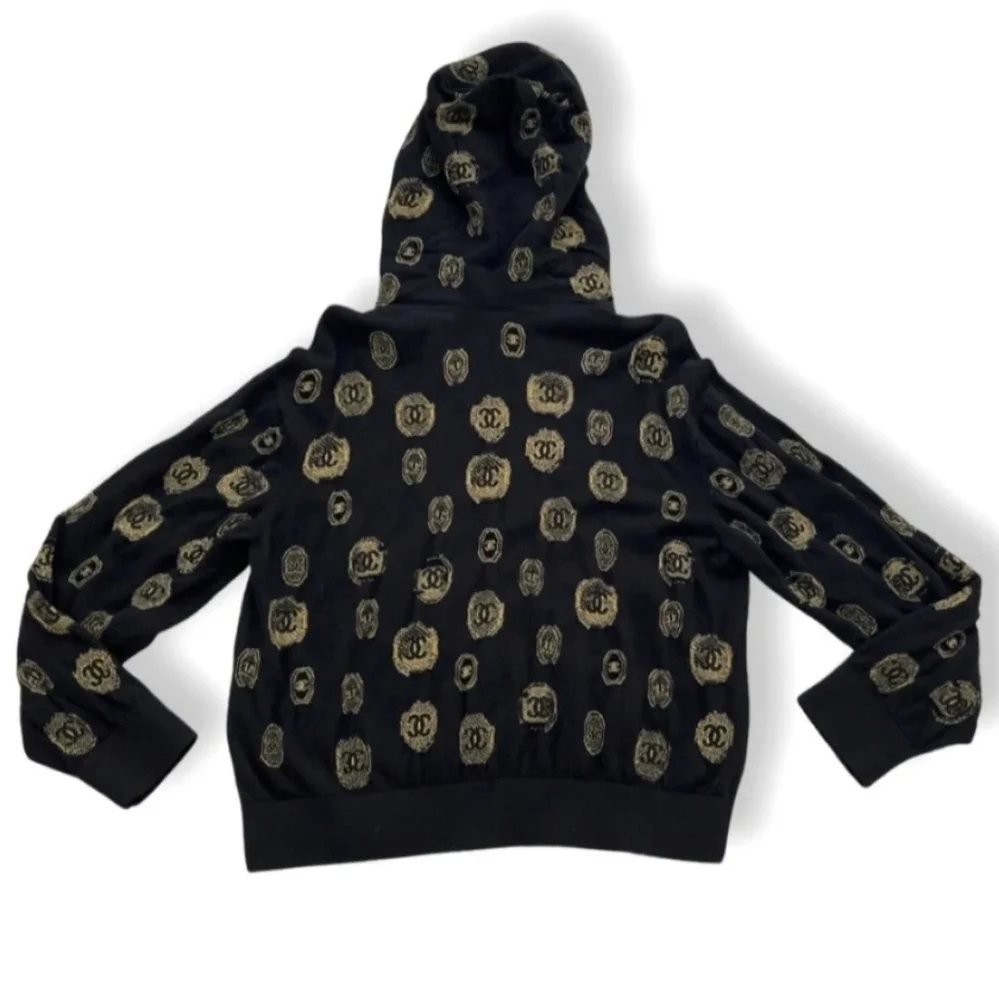 🆕️Chanel 2021 fall/winter CC mania Floral Swether - Picture 10 of 16